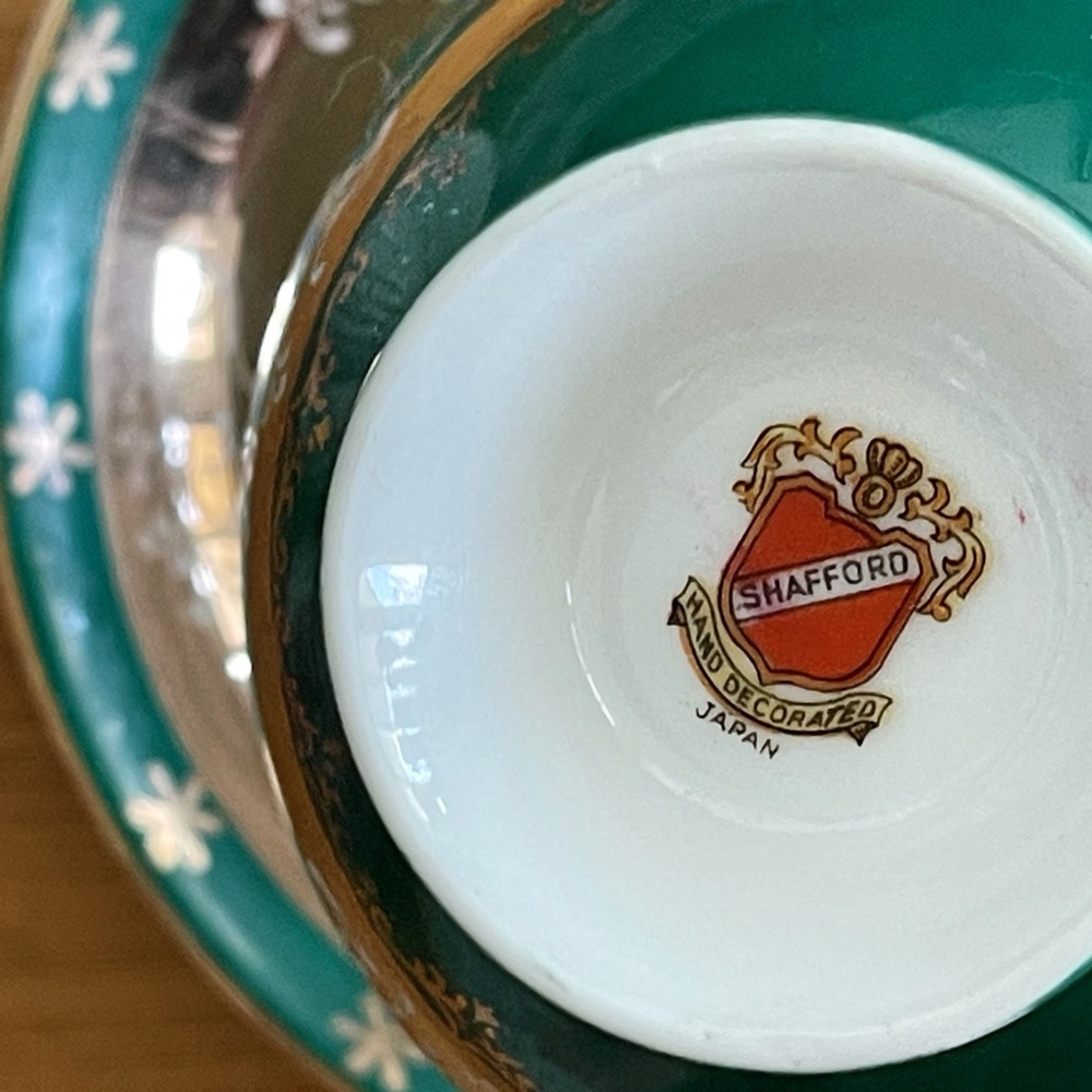 🍵 Beautiful Shafford Japan Hand Decorated Teacup and Saucer - Picture 2 of 2